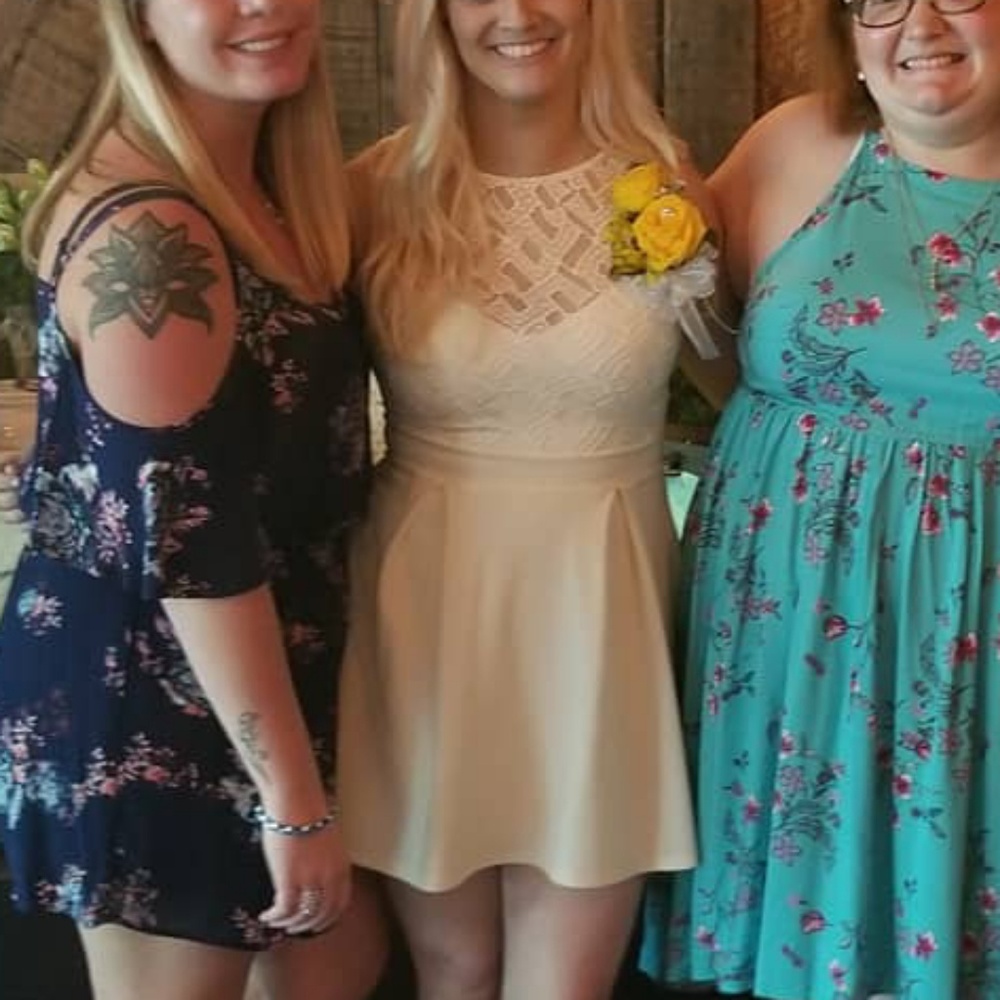 SOON TO BE DONATED White lace dress